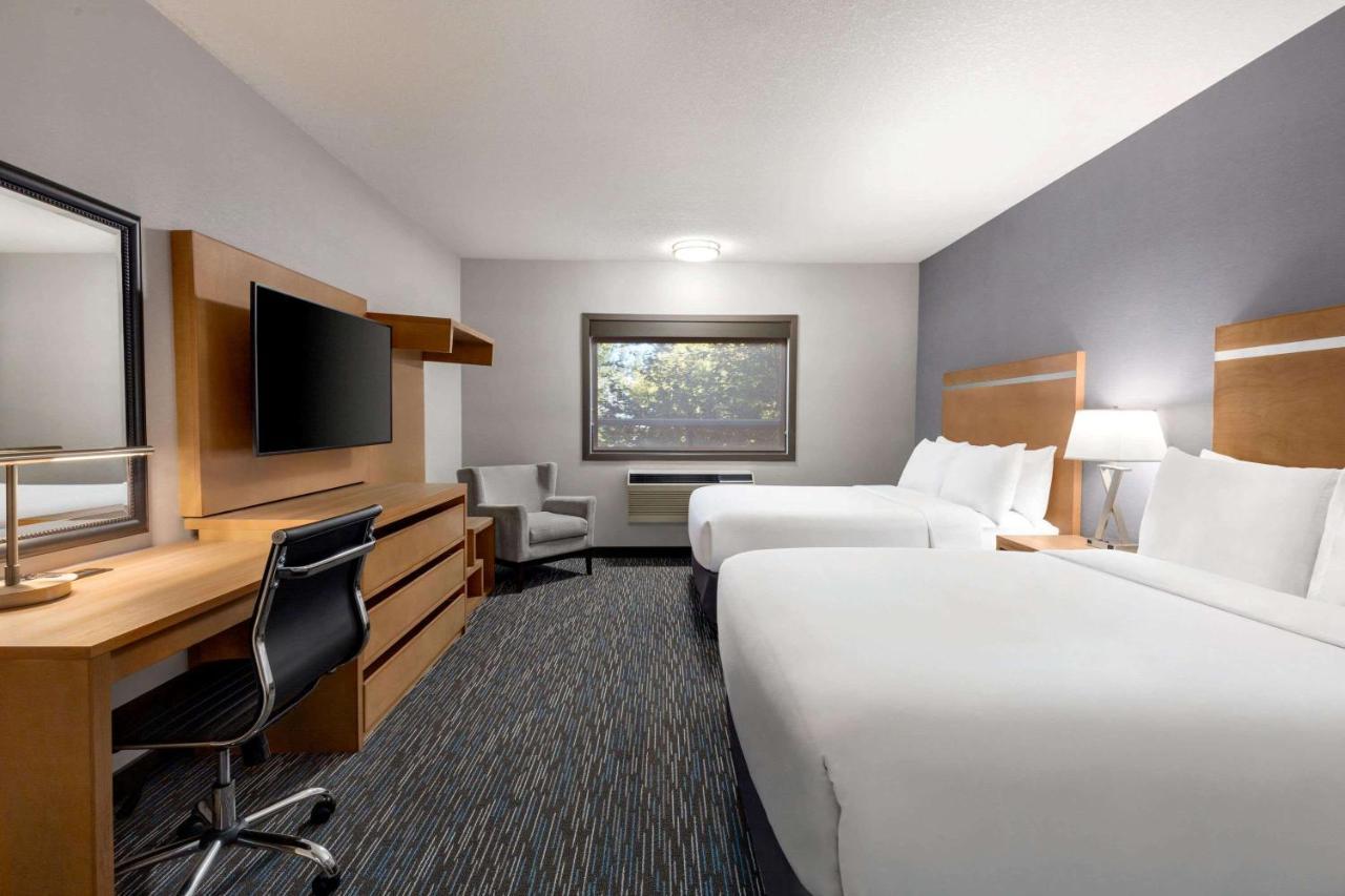 Wingate By Wyndham Lethbridge Hotel Eksteriør billede