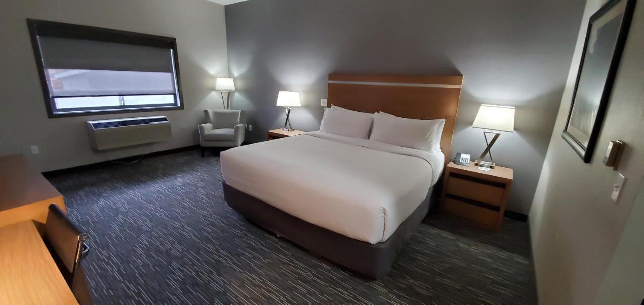 Wingate By Wyndham Lethbridge Hotel Eksteriør billede